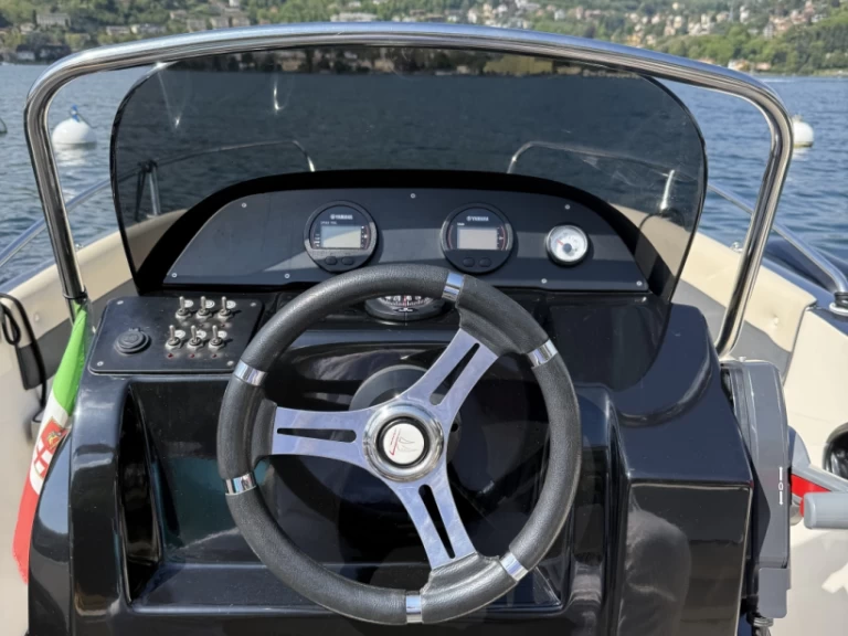 As Marine OPEN 570 a louer à Côme (Ville)