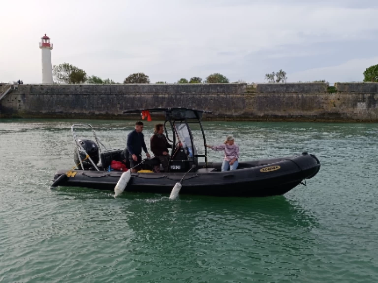 Location bateau La Flotte pas cher destroyer