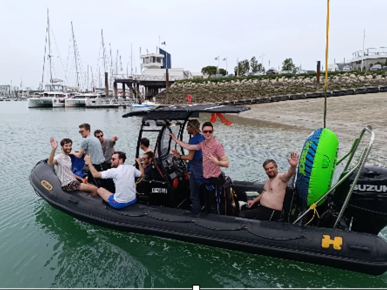 Location Semi-rigide à La Flotte - Humber destroyer