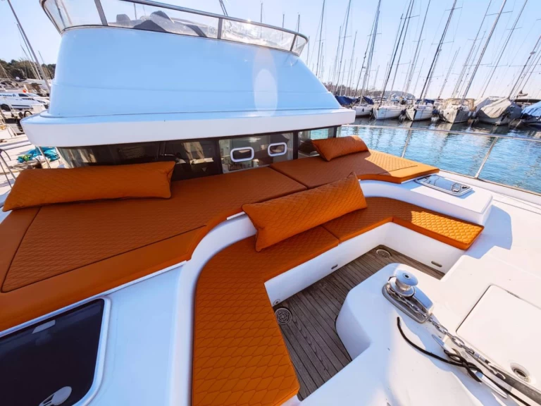 Louer Bateau à moteur avec ou sans skipper Lagoon à Rovinj