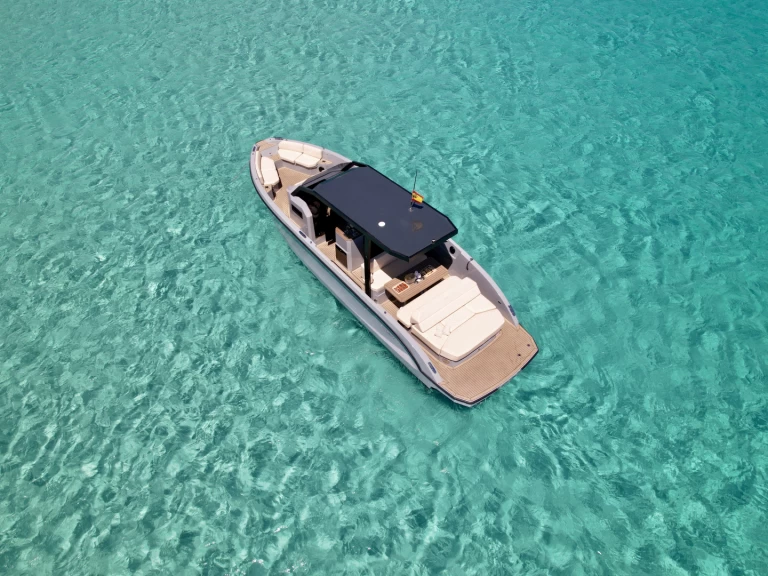 Location à Marina Ibiza - Rand Archipelago 32 sur SamBoat