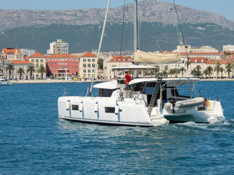 Location Catamaran Lagoon avec permis