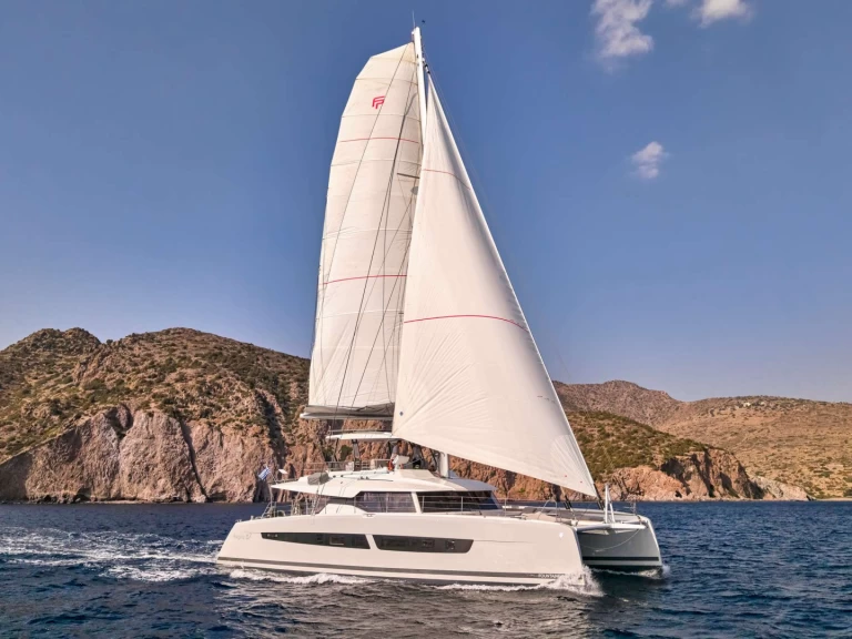 Fountaine Pajot STEPHANIE a louer à Néa Péramos