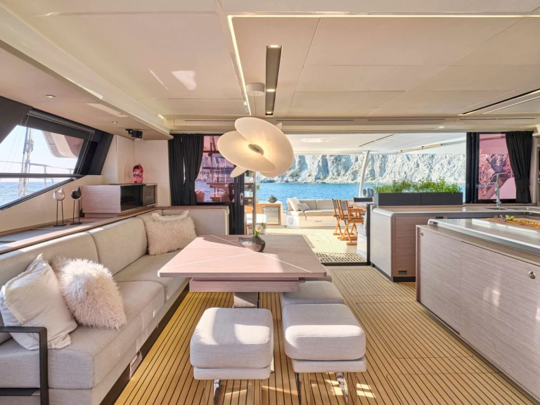 Location à Néa Péramos - Fountaine Pajot STEPHANIE sur SamBoat