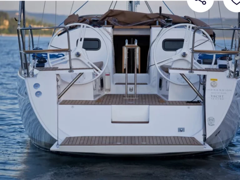 Location bateau Elan Impression 35 à Pula sur Samboat