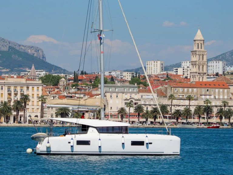 Location bateau Split pas cher Lagoon 42