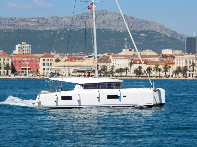 Location Catamaran Lagoon avec permis