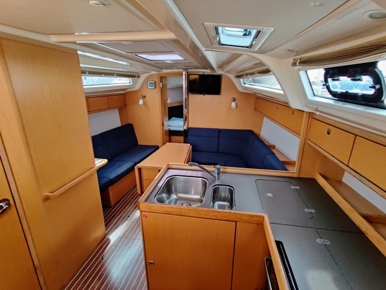 Location à Sukošan - Bavaria Cruiser 37 sur SamBoat