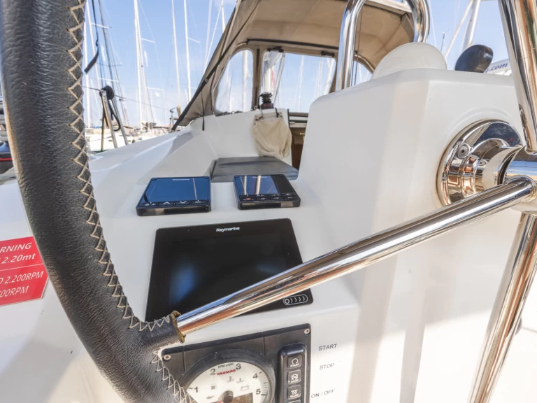 Louer Voilier avec ou sans skipper Bénéteau à Lefkáda