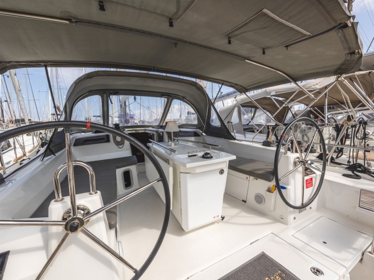 Bénéteau Oceanis 40.1 a louer à Lefkáda