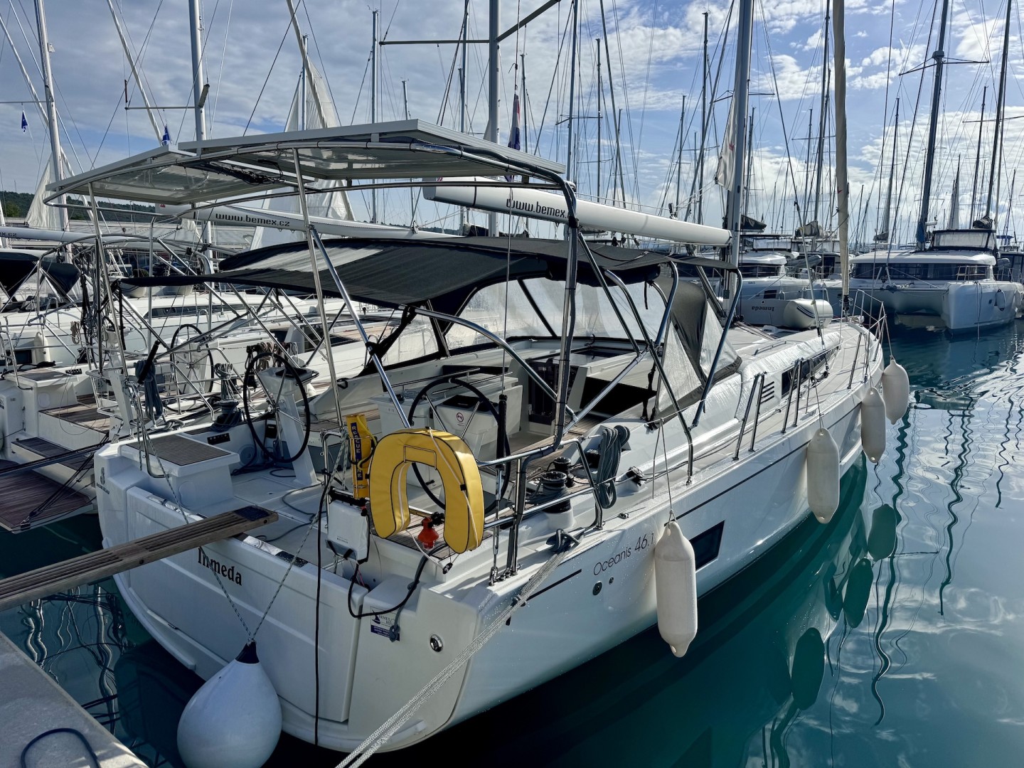 Bénéteau Oceanis 46.1 eco solar sailboat charter in Sukošan, Croatia