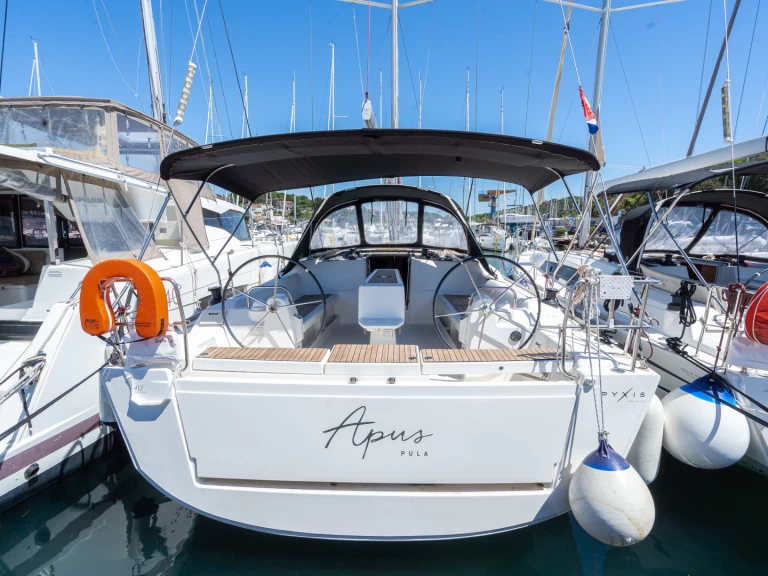 Location bateau Pula pas cher Dufour 412 Grand Large