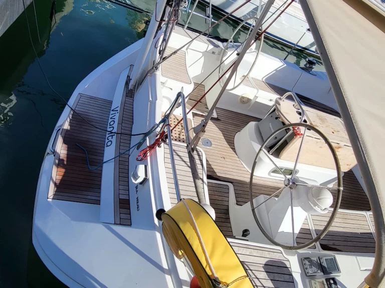 Location bateau Port Grimaud pas cher Sun Odyssey 49 Performance