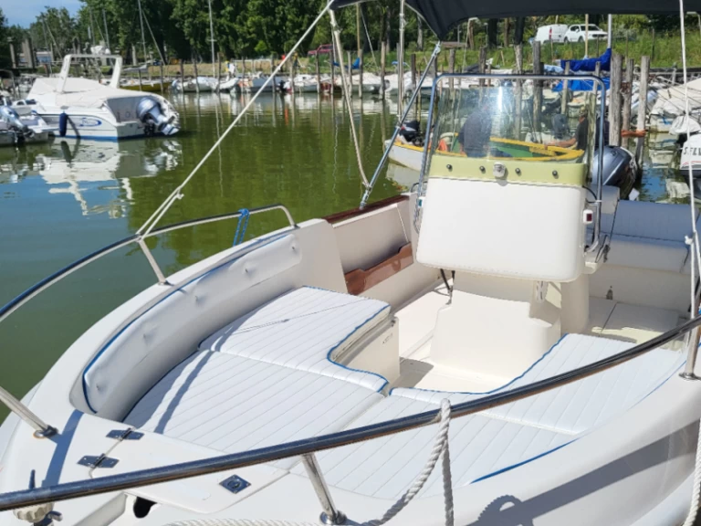 Location bateau Tuoro sul Trasimeno pas cher Gaia 19 L