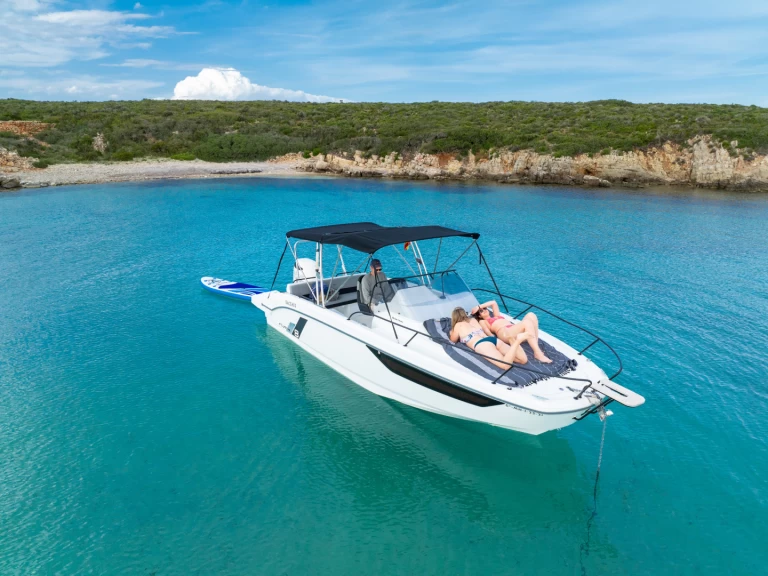 Bateau à moteur à louer à Port Mahon au meilleur prix