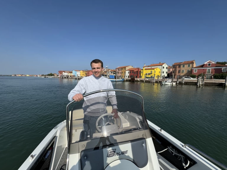 Location bateau Brube Ice à Lido sur Samboat
