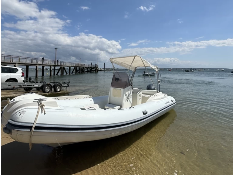 Semi-rigide à louer à Lège-Cap-Ferret au meilleur prix