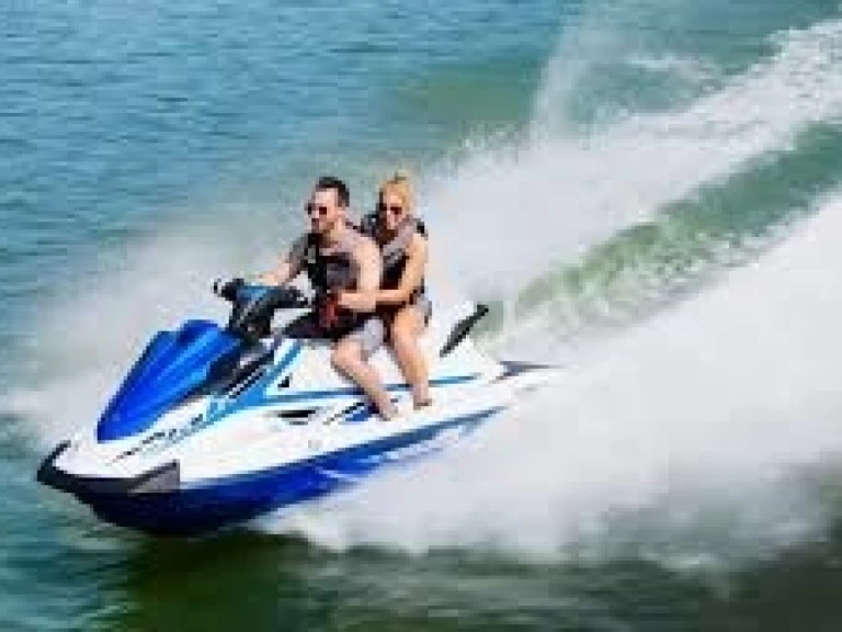 Jet ski à louer à Mandelieu-la-Napoule au meilleur prix