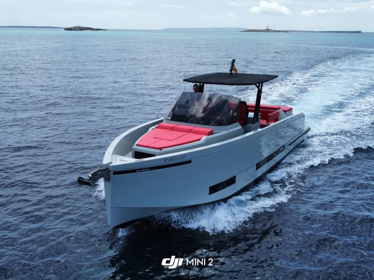 De Antonio 36 a louer à Marina Ibiza