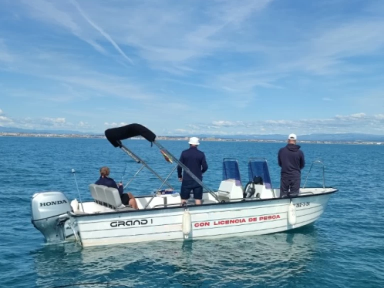 Location à Port Saplaya - Grand Boats N 585 sur SamBoat