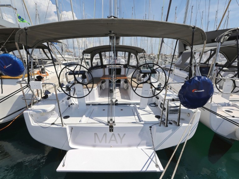 Louez un Bénéteau First 36 à Biograd na Moru