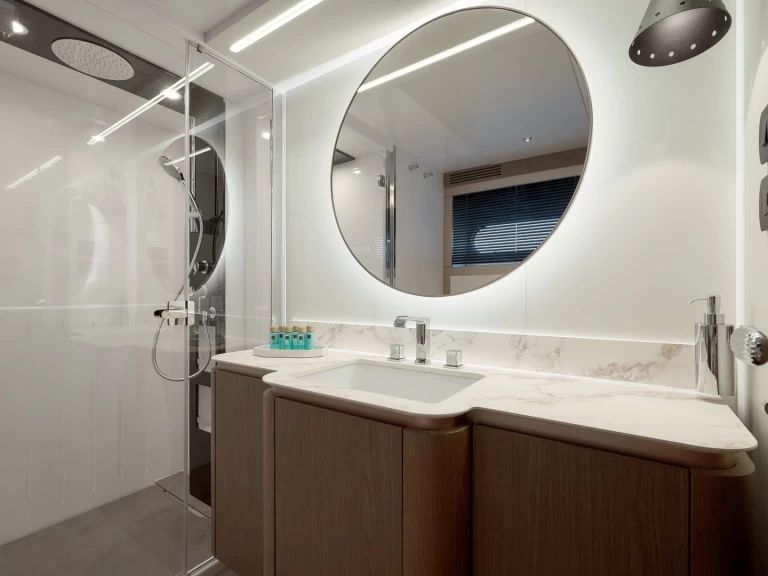 Louer Yacht avec ou sans skipper Azimut à Podstrana