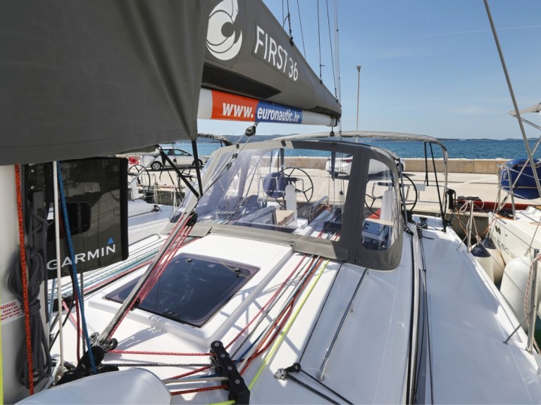 Bénéteau First 36 a louer à Biograd na Moru