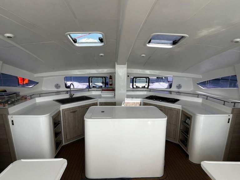 Location bateau Mai Khao pas cher Island Spirit 410