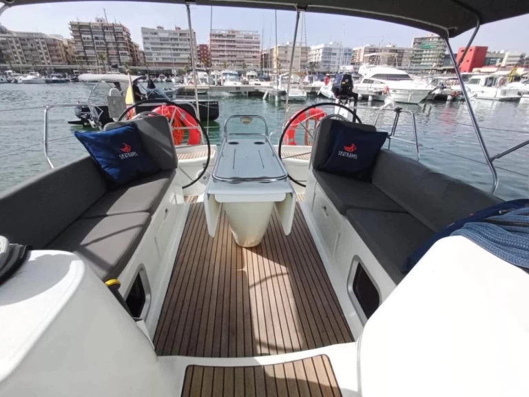Location bateau Barcelone pas cher Sun Odyssey 43