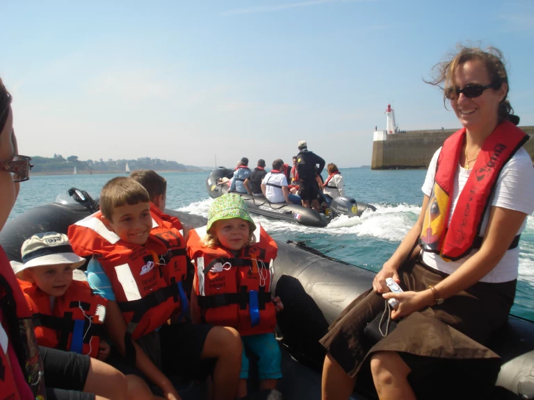 Location bateau Saint-Malo pas cher Explorer 550 DB