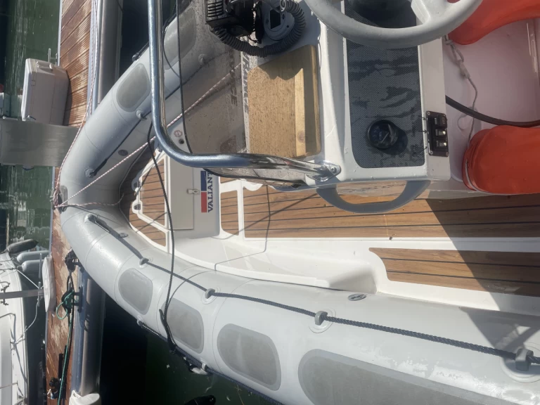 Location bateau Valiant V 520 Sprint à Courseulles-sur-Mer sur Samboat
