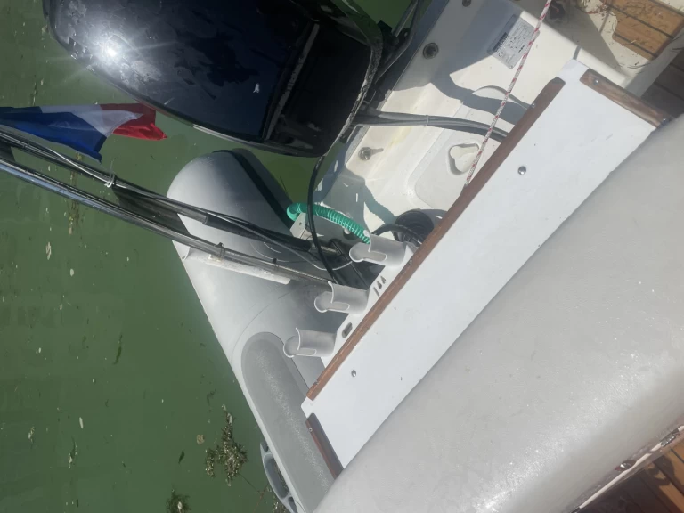 Louer Semi-rigide avec ou sans skipper Valiant à Courseulles-sur-Mer