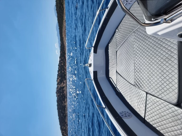 VM GT23 a louer à Agios Nikolaos