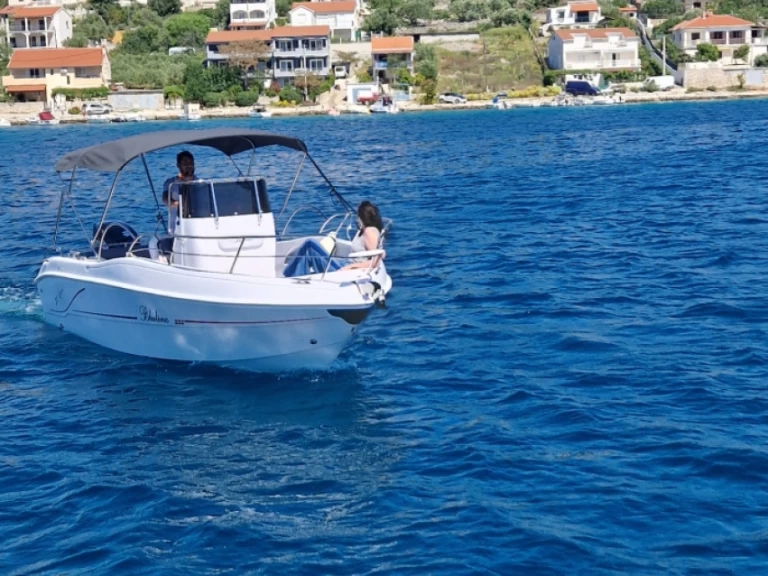 Location à Trogir - Bluline Bluline 21 Ft Open sur SamBoat