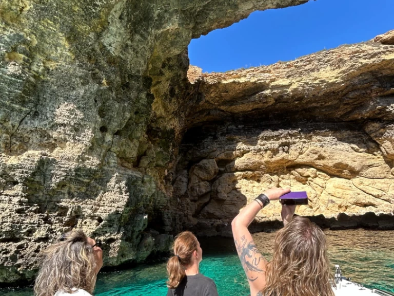 Location Bateau à moteur Gaia avec permis