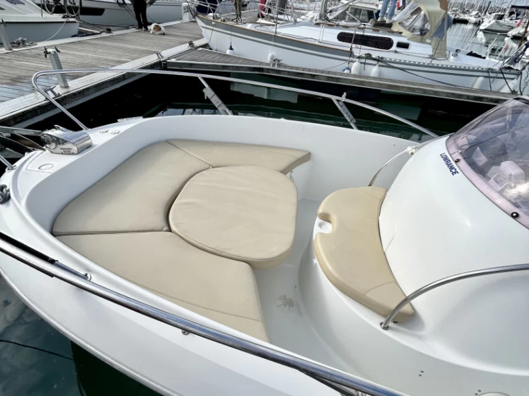 Location à La Rochelle - Bénéteau Flyer 650 Open sur SamBoat