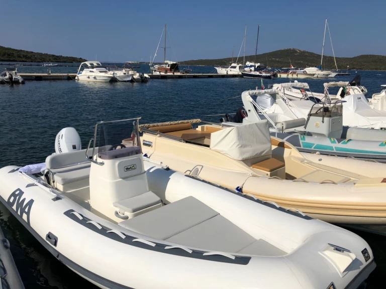 Location bateau Villasimius pas cher California 550