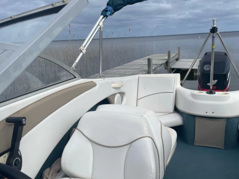 Location bateau Bayliner Bayliner 1802 Capri Cuddy à Biscarrosse sur Samboat