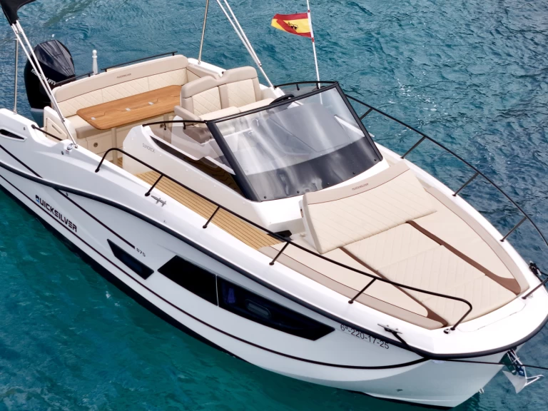 Location Bateau à moteur Quicksilver avec permis