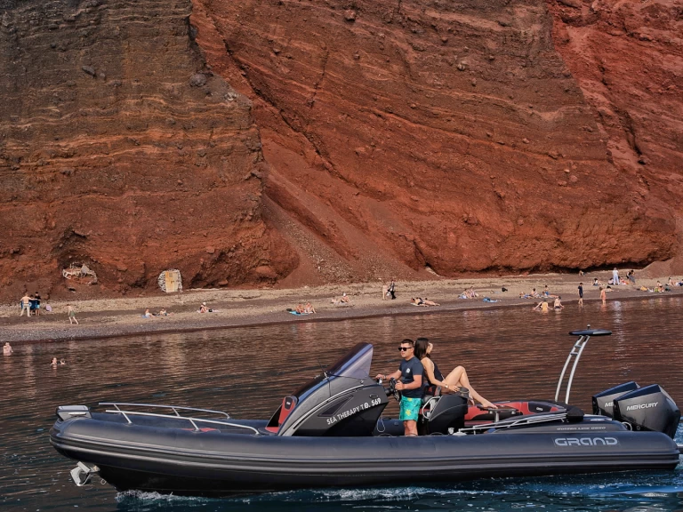 Location bateau Santorini Port pas cher Golden Line G850L