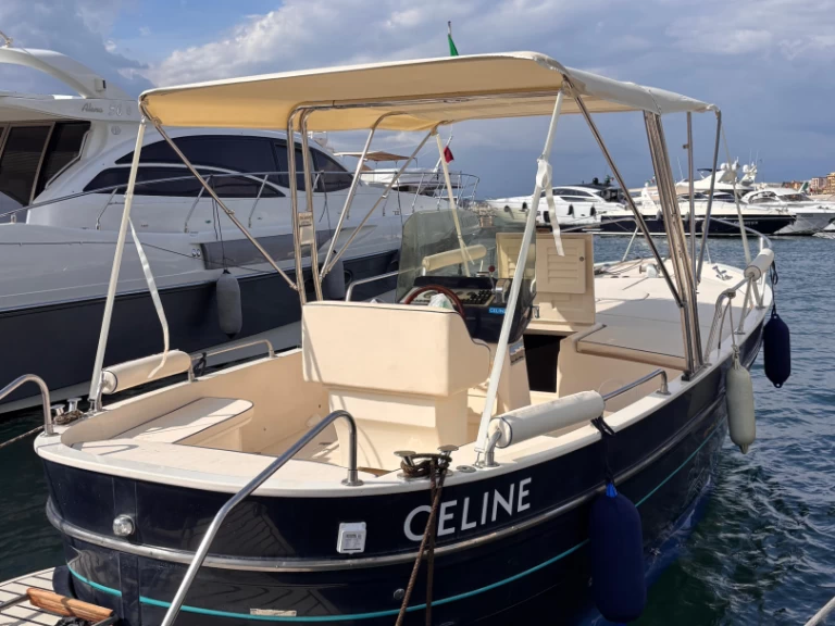 Louer Bateau à moteur avec ou sans skipper Ingenito à Sorrento