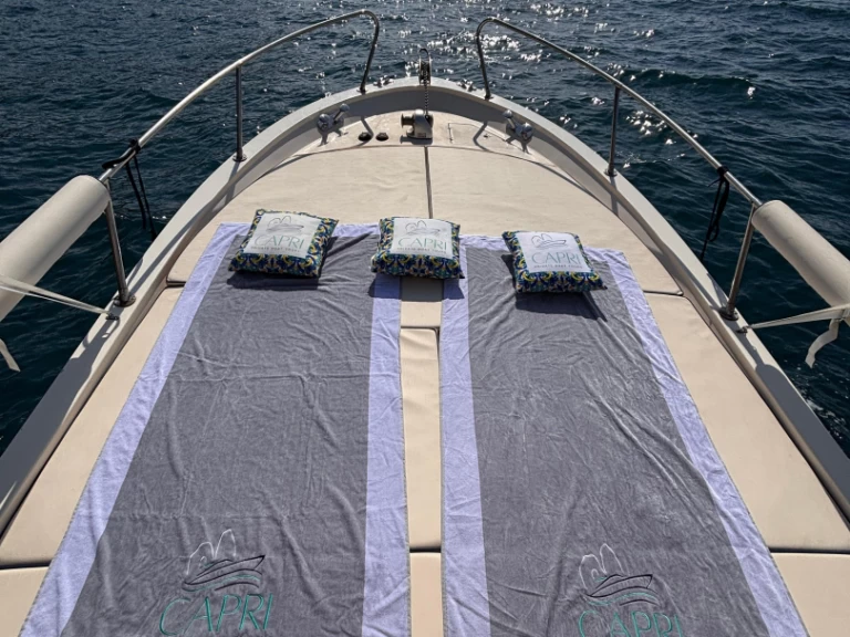 Location Bateau à moteur Ingenito avec permis