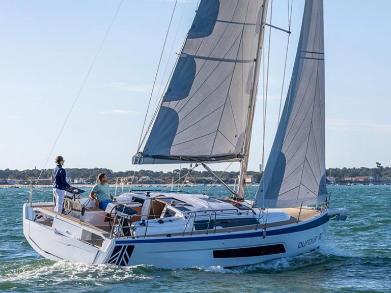 Louez un Dufour Dufour 37 à Larmor-Plage