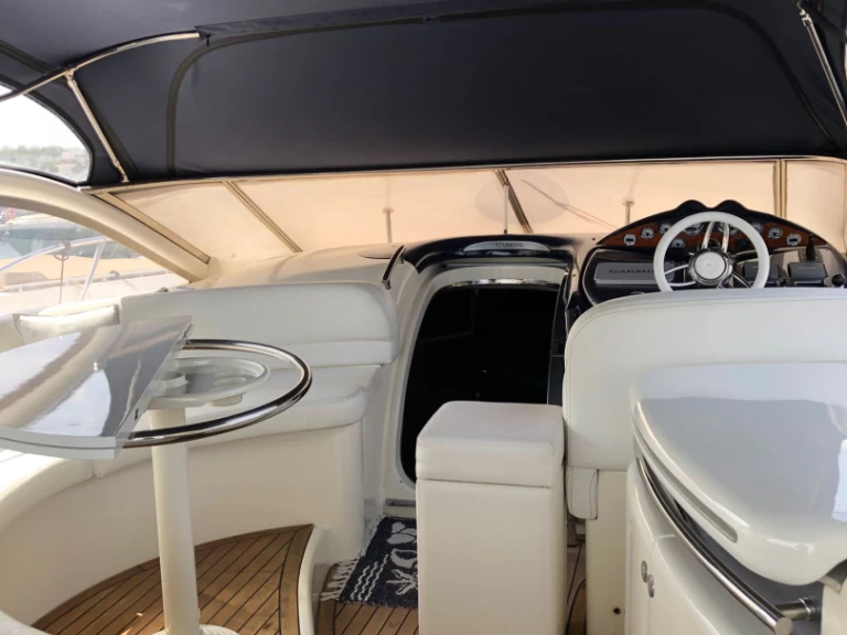 Louer Bateau à moteur avec ou sans skipper Azimut à Polignano a Mare