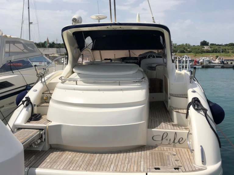 Location à Polignano a Mare - Azimut Atlantis 47 sur SamBoat