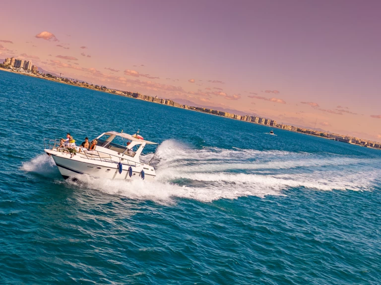 Location Bateau à moteur à Vilanova i la Geltrú - Guy Couach Guy Couach 1000 Fly