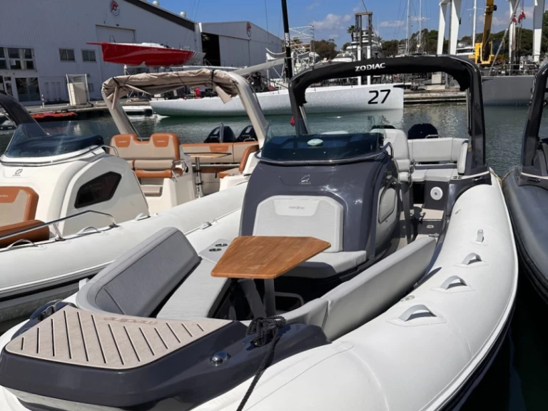 Location Semi-rigide Zodiac avec permis