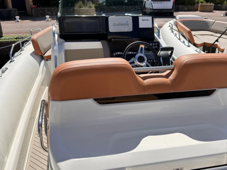 Zodiac Medline 9 a louer à Cogolin