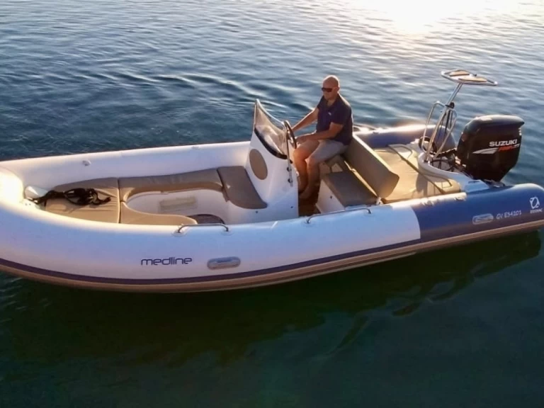 Location bateau Port de Sainte-Marine pas cher Medline 650