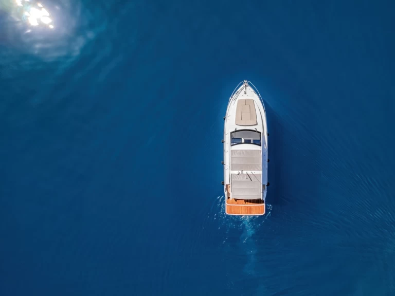 Location bateau Sealine S335 à Corfou sur Samboat